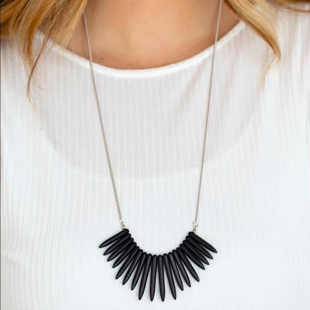 NWT - black stone spikes necklace & earrings